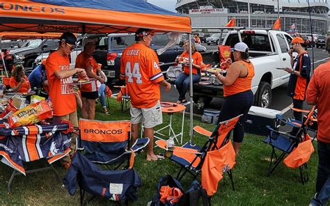 frat tailgate|Tailgate party Definition & Meaning .